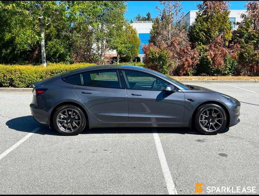 2023 Tesla Model 3 RWD