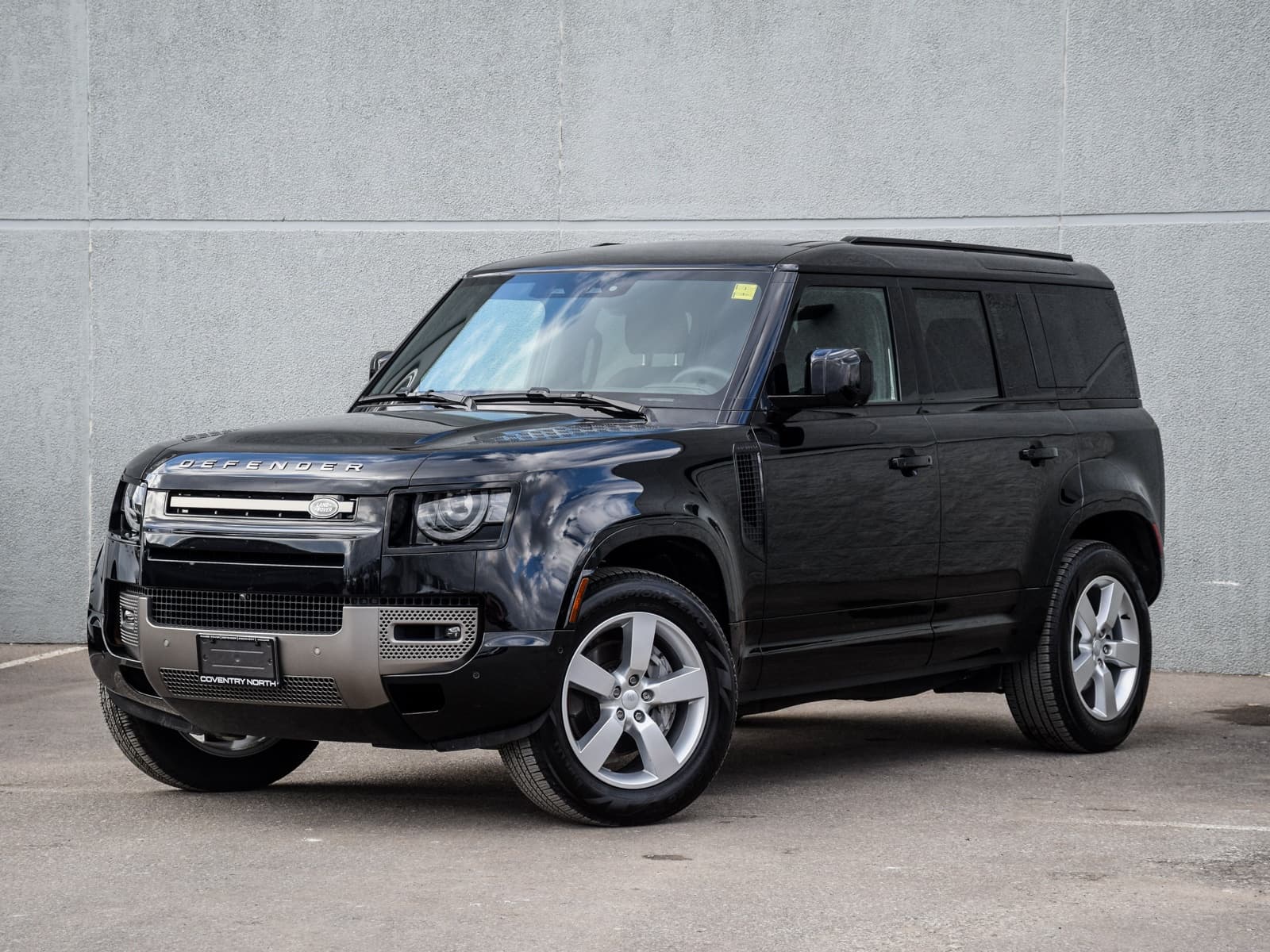 2025 Land Rover Defender 110 P400 X-Dynamic SE