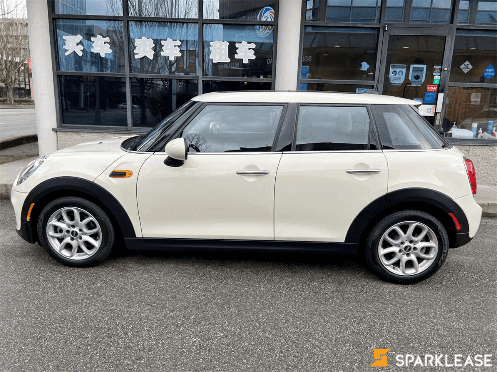 2019 MINI 5 Door Cooper