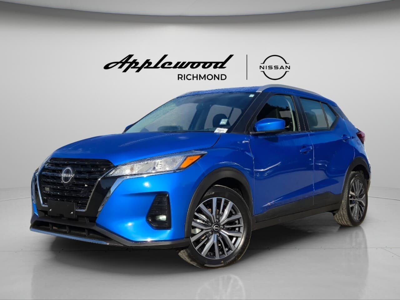 2025 Nissan Kicks Play SV CVT