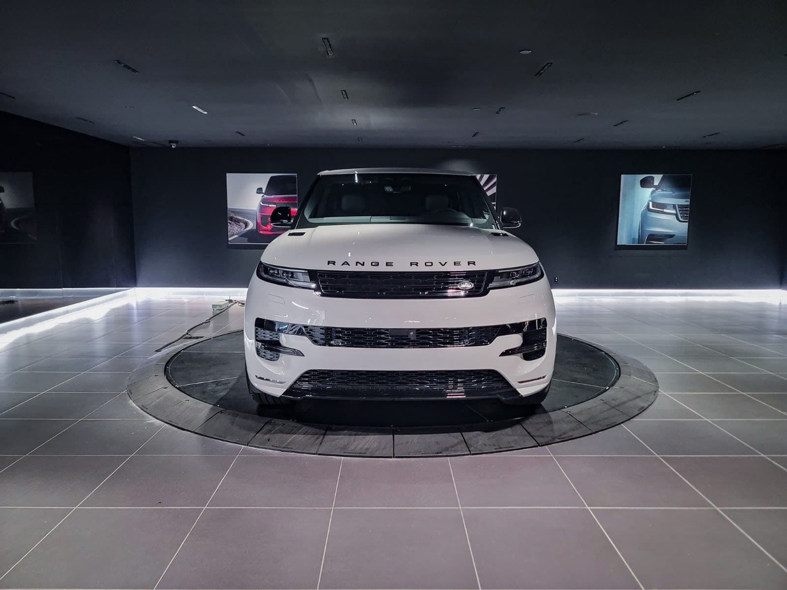 2026 Land Rover Range Rover Sport Dynamic SE