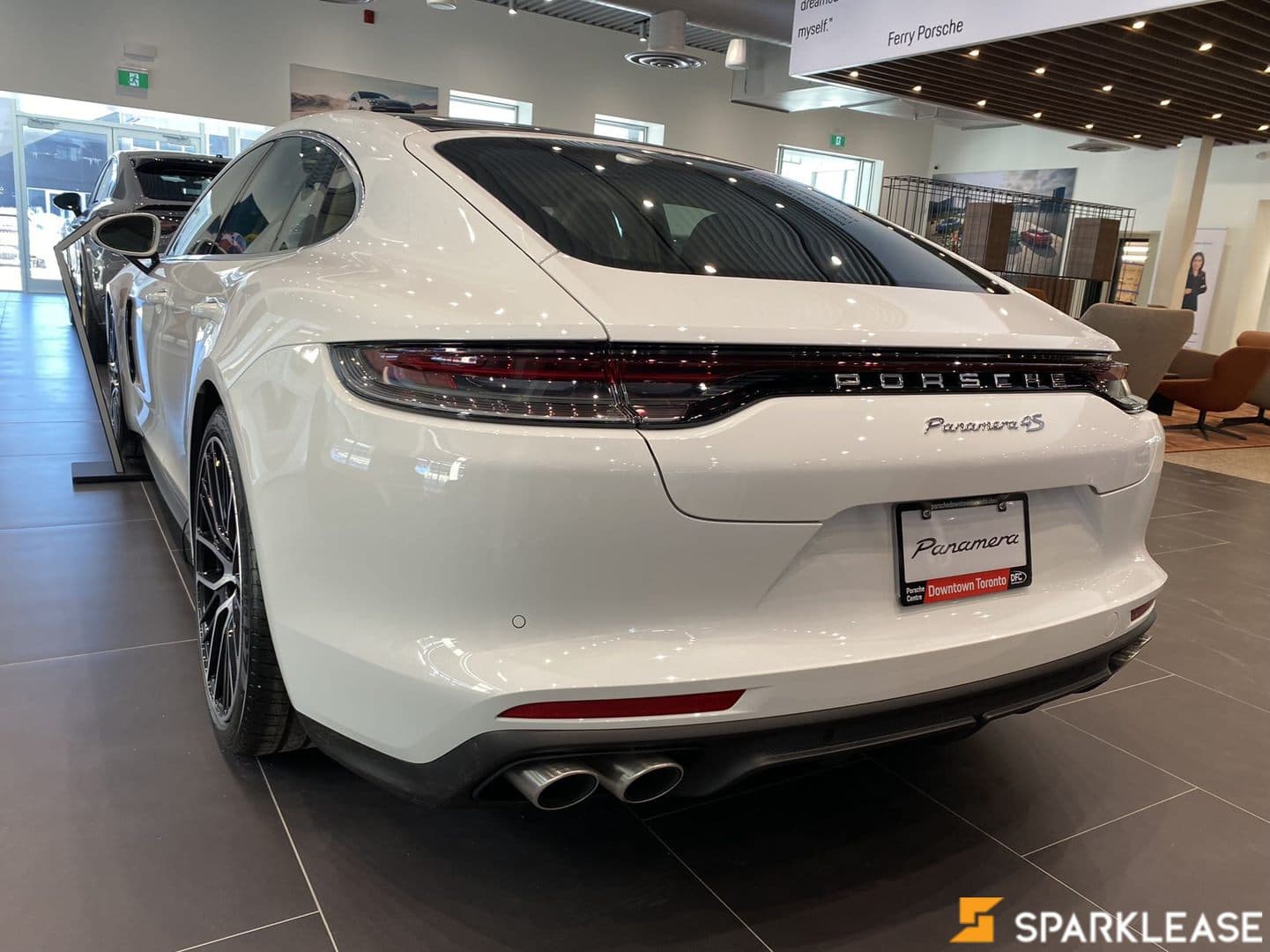 2022 Porsche Panamera 