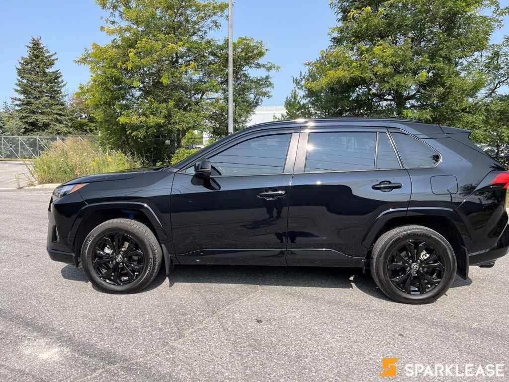 2022 Toyota RAV4 Hybrid SE AWD