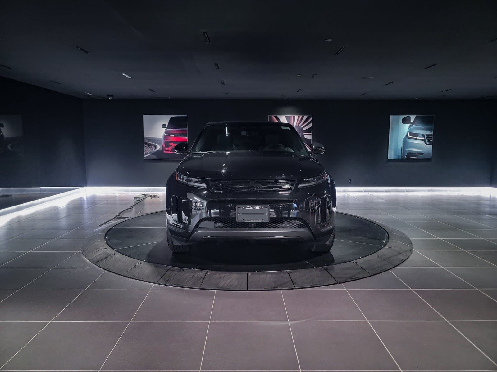 2026 Land Rover Range Rover Evoque S