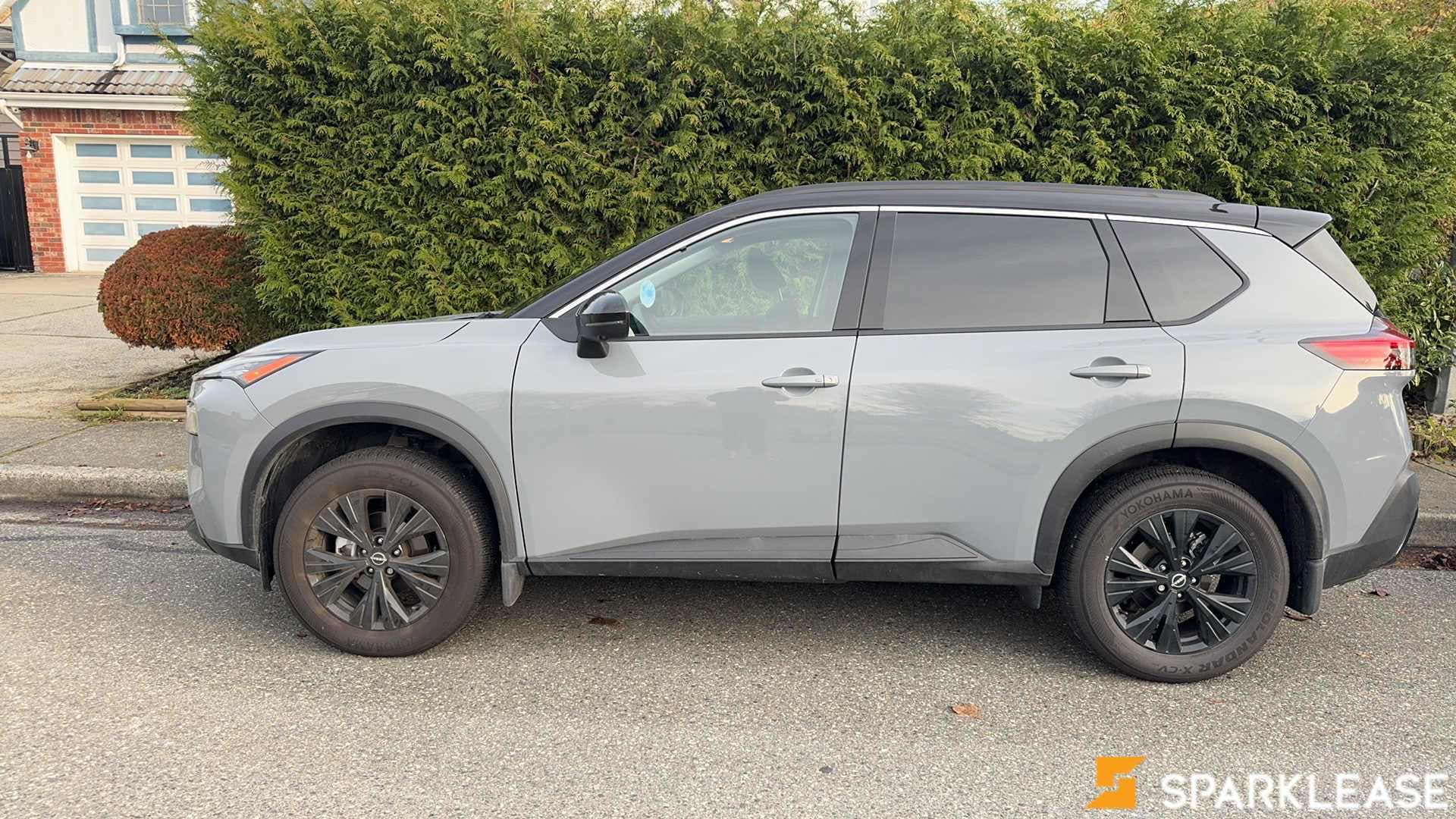 2023 Nissan Rogue AWD SV Moonroof