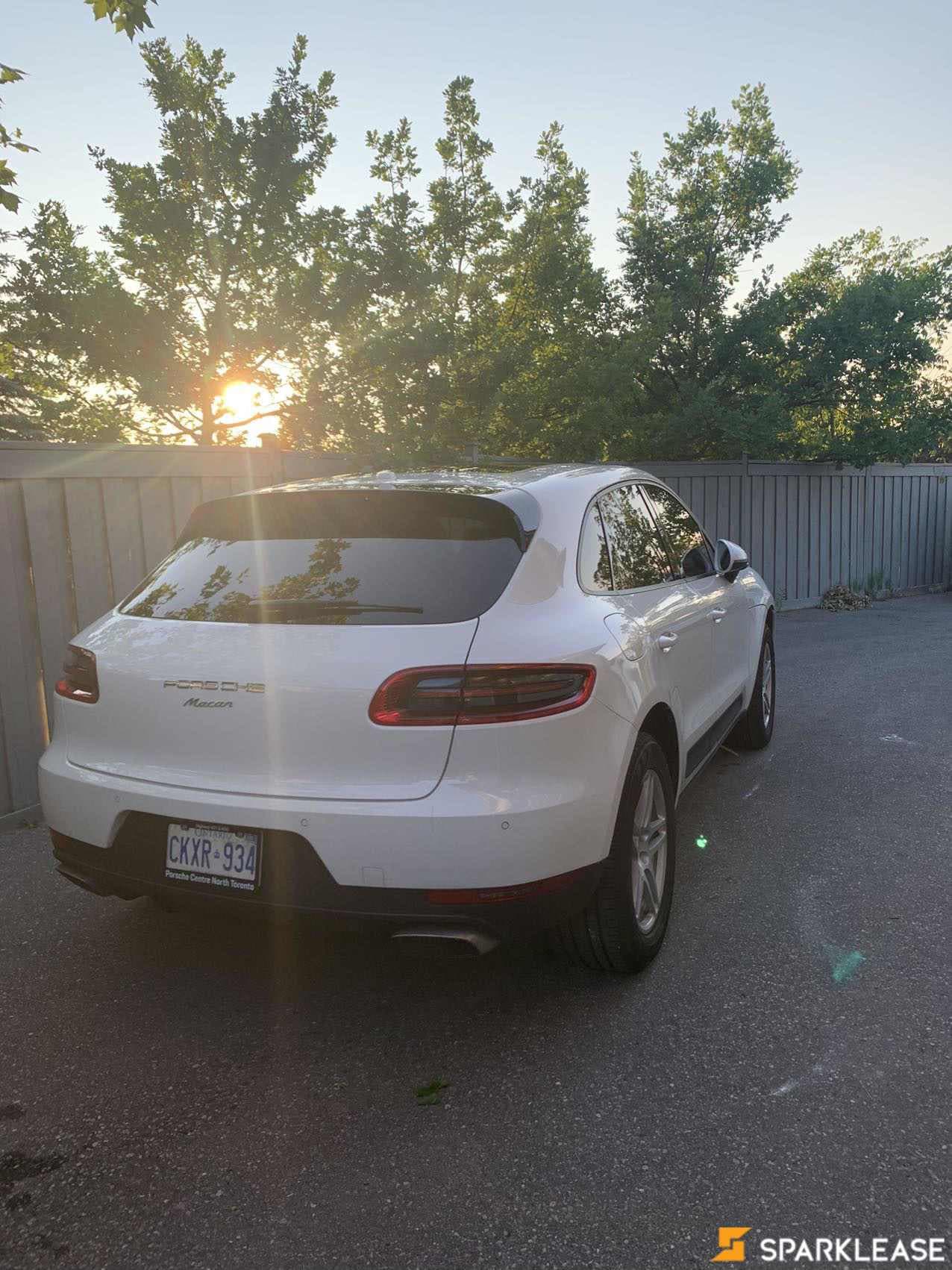 2018 Porsche Macan Turbo AWD w/Performance Pkg