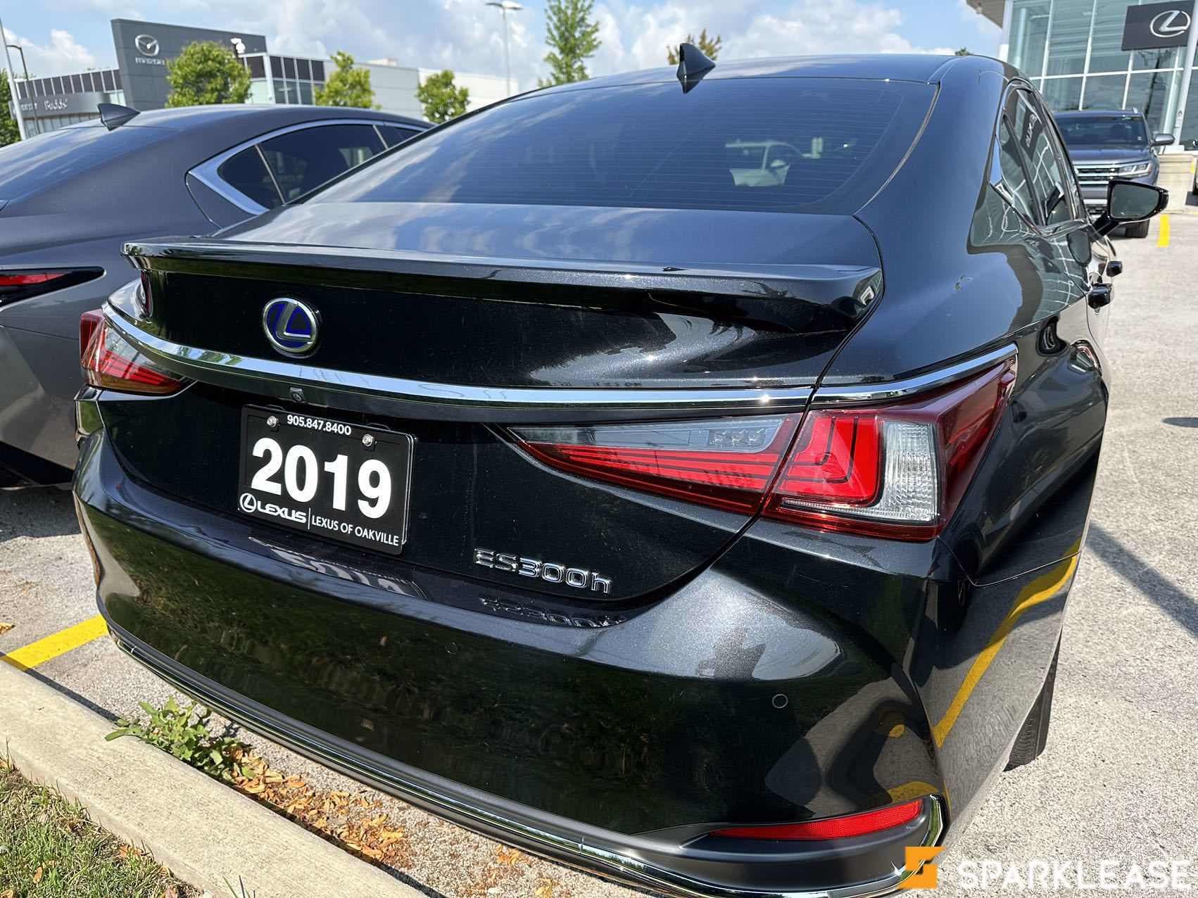 2019 Lexus  ES300h Premium