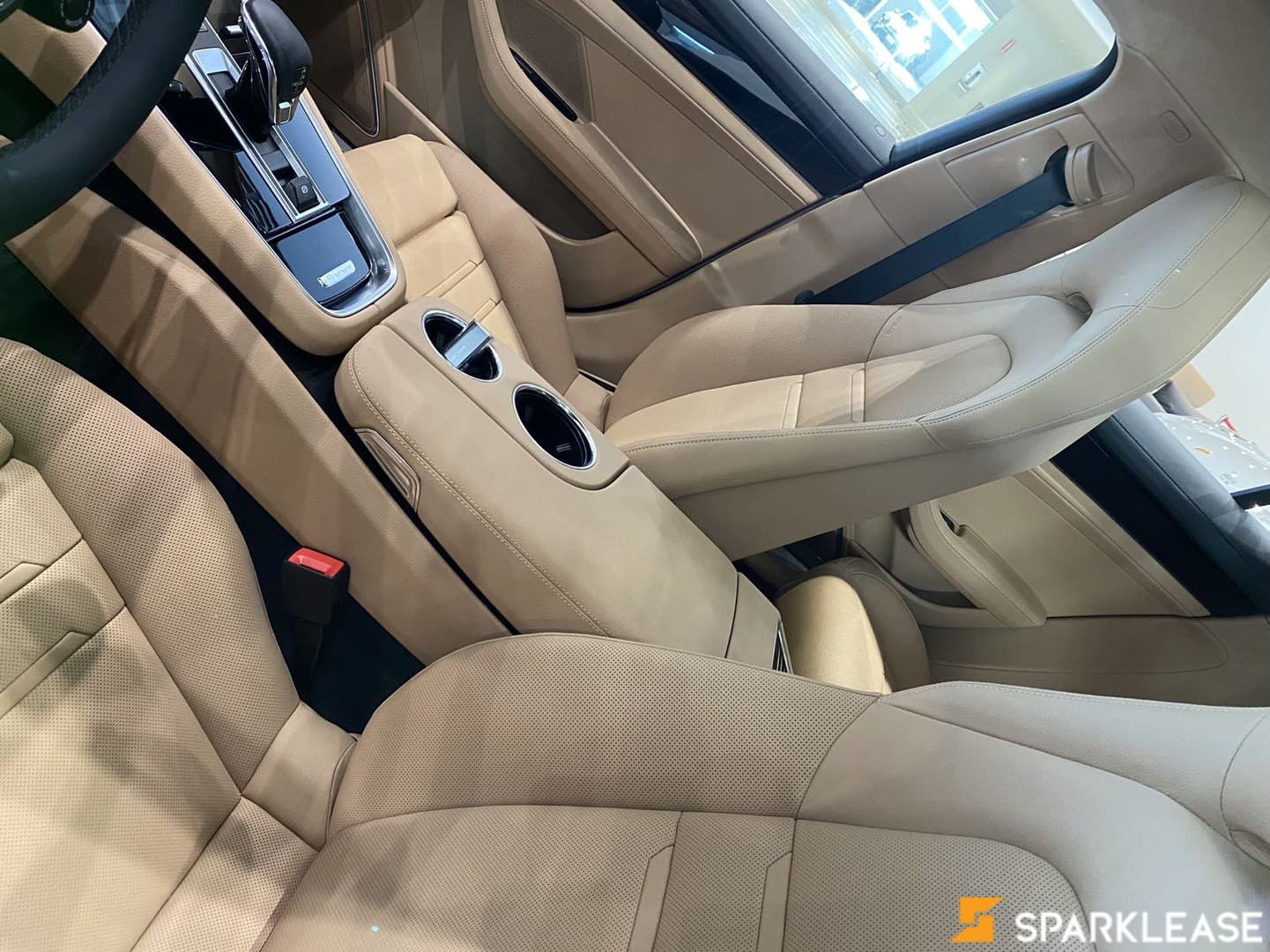2022 Porsche Panamera 