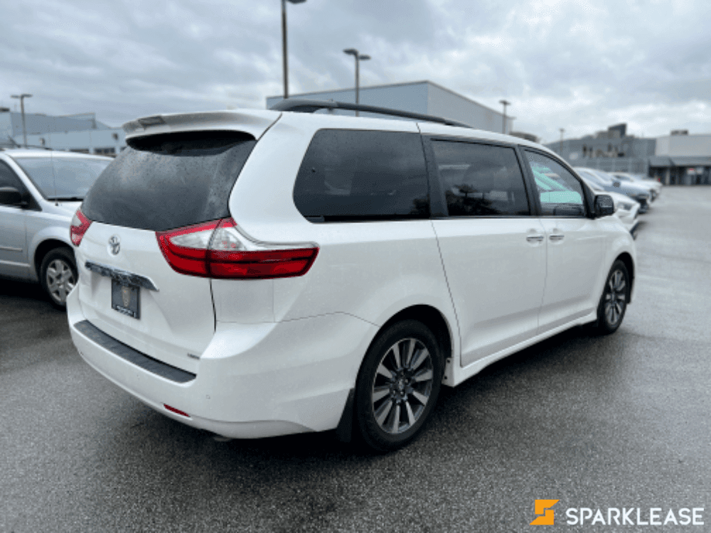 2018 Toyota Sienna 