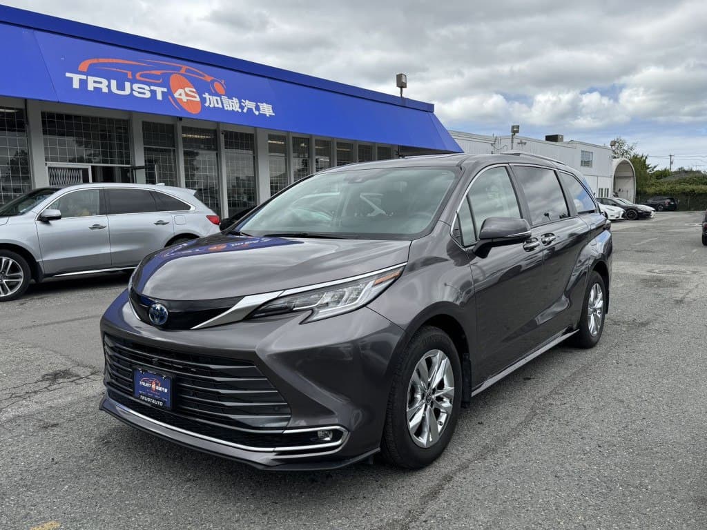 2022 Toyota Sienna Limited