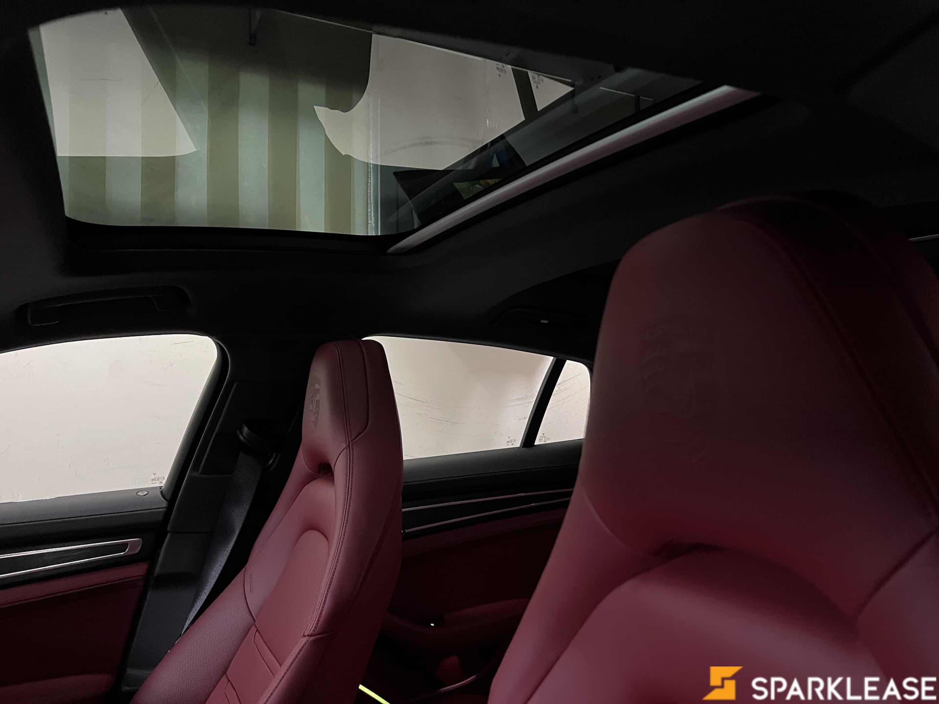 2023 Porsche Panamera 4E Platinum edition 