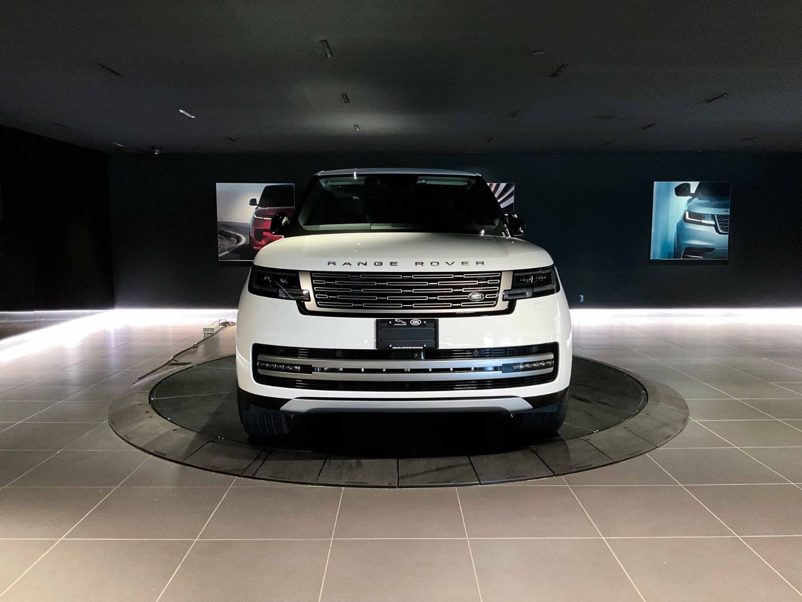 2026 Land Rover Range Rover SE