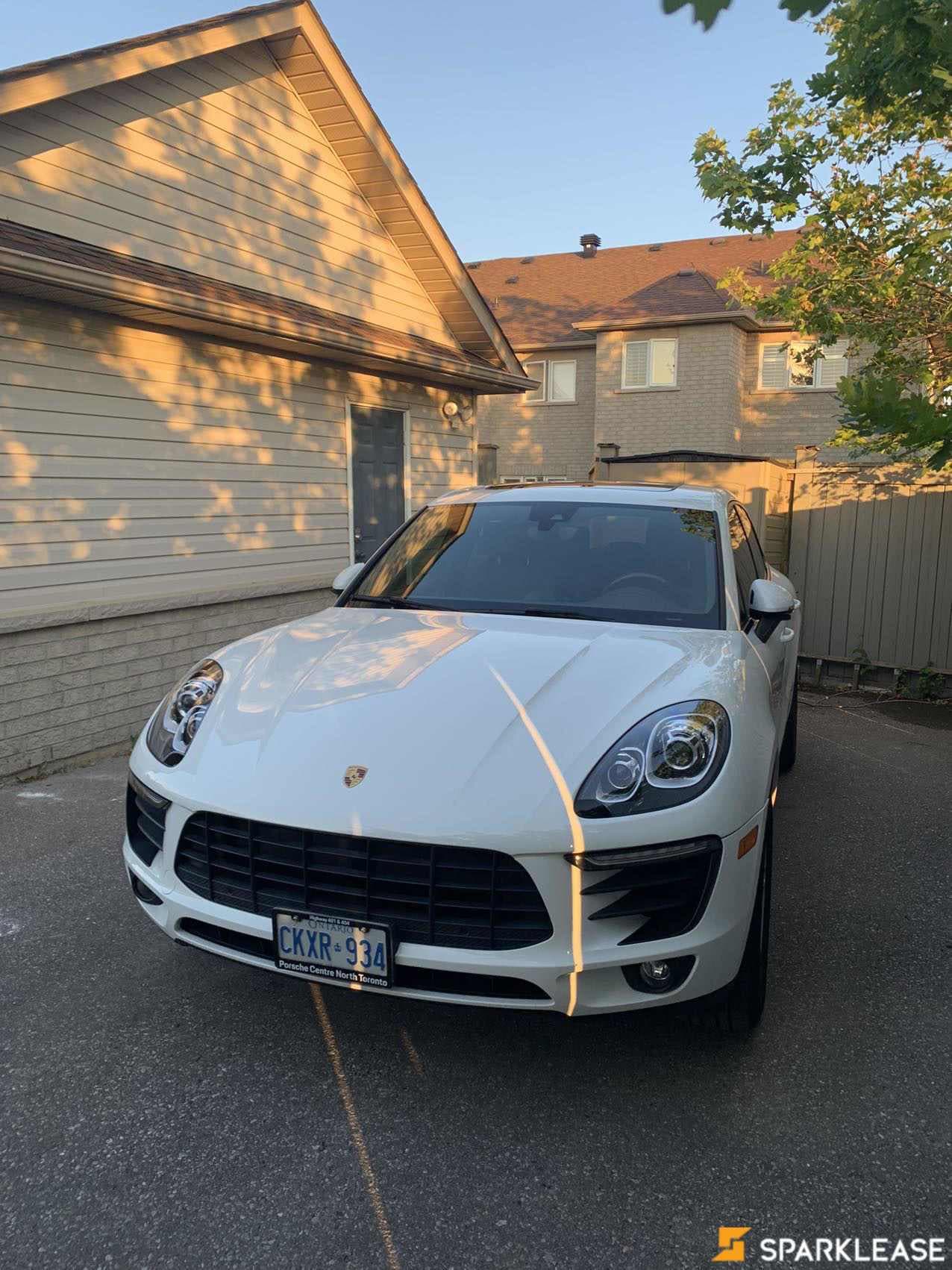 2018 Porsche Macan Turbo AWD w/Performance Pkg