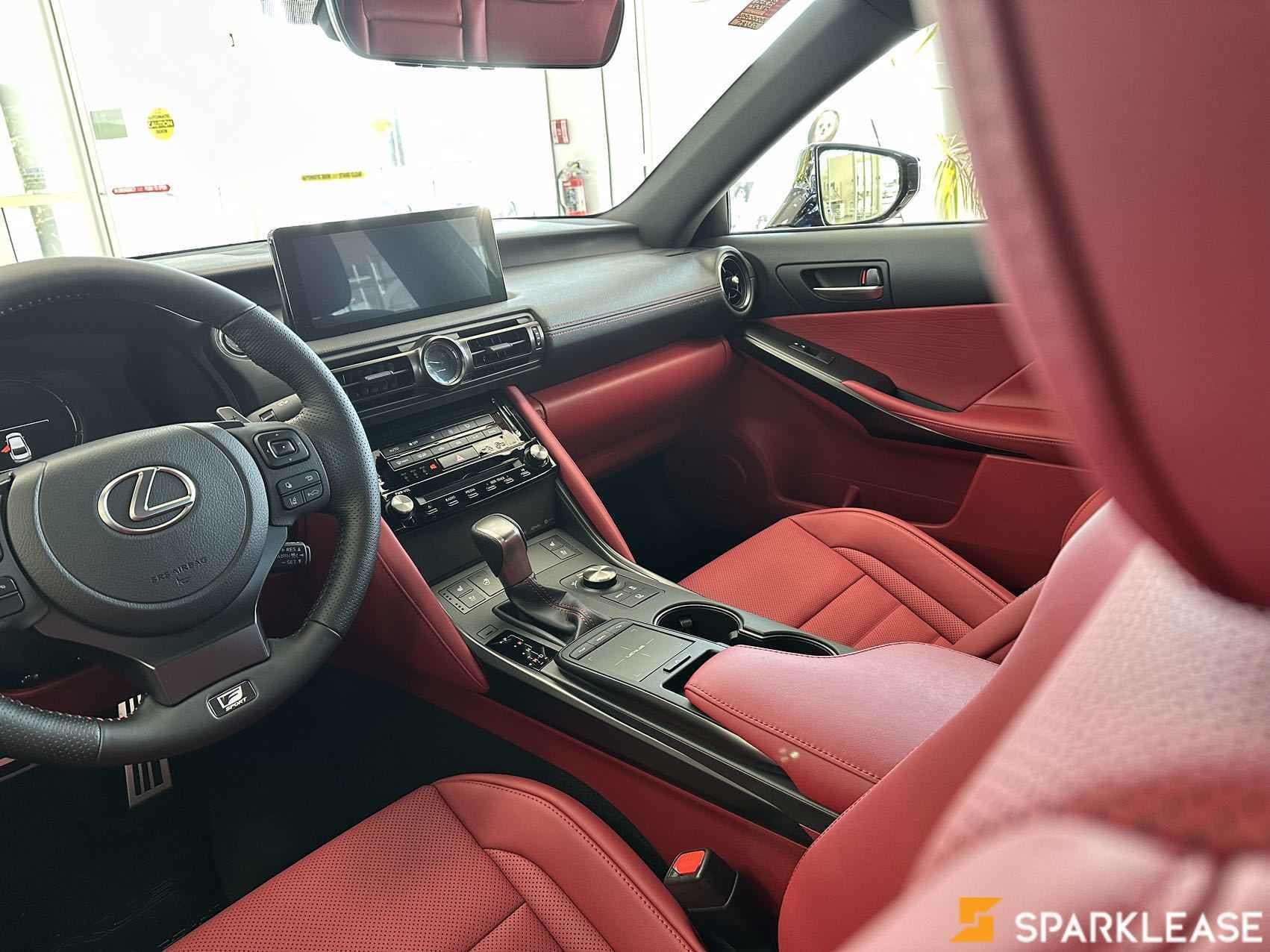 2023 Lexus  IS 300 F-Sport Series 2 现车