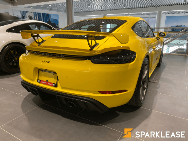 2020 Porsche GT4