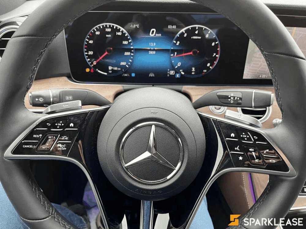 2022 Mercedes-Benz E350 4 MATIC-Sedan