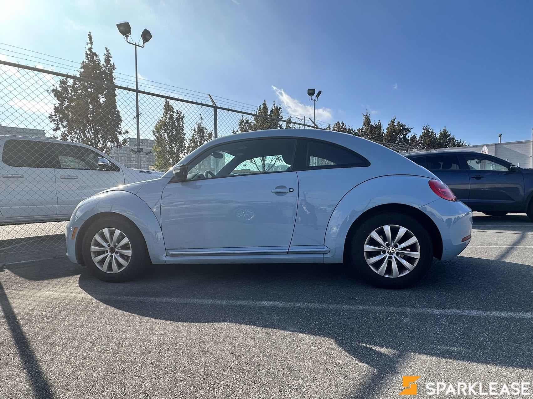 2012 Volkswagen Beetle 2dr Cpe Auto Comfortline