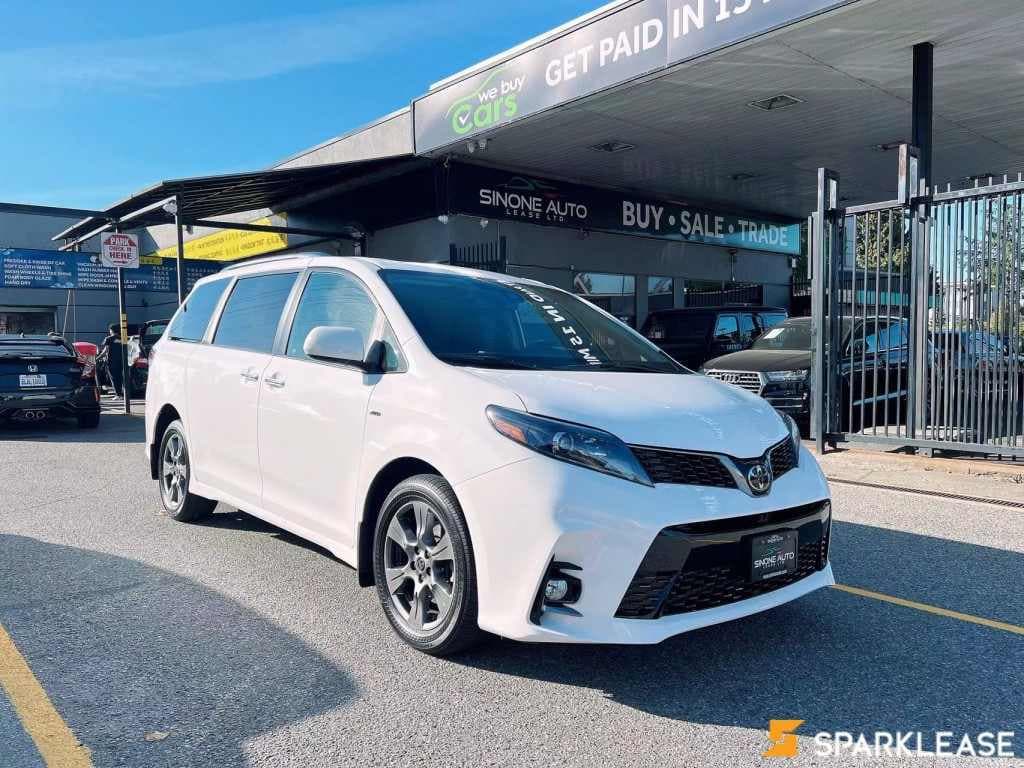 2020 Toyota Sienna SE 7-Passenger AWD