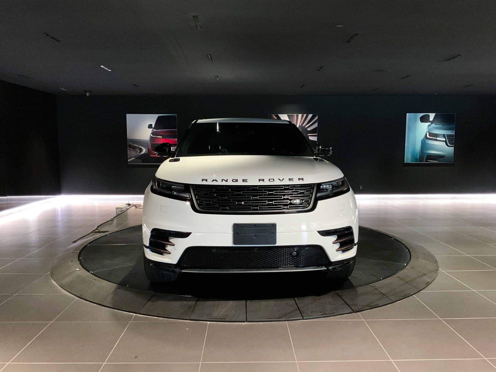 2024 Land Rover Range Rover Velar Dynamic SE