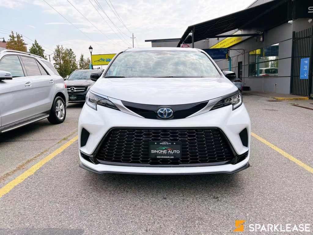 2022 Toyota  Sienna  XSE 油电混