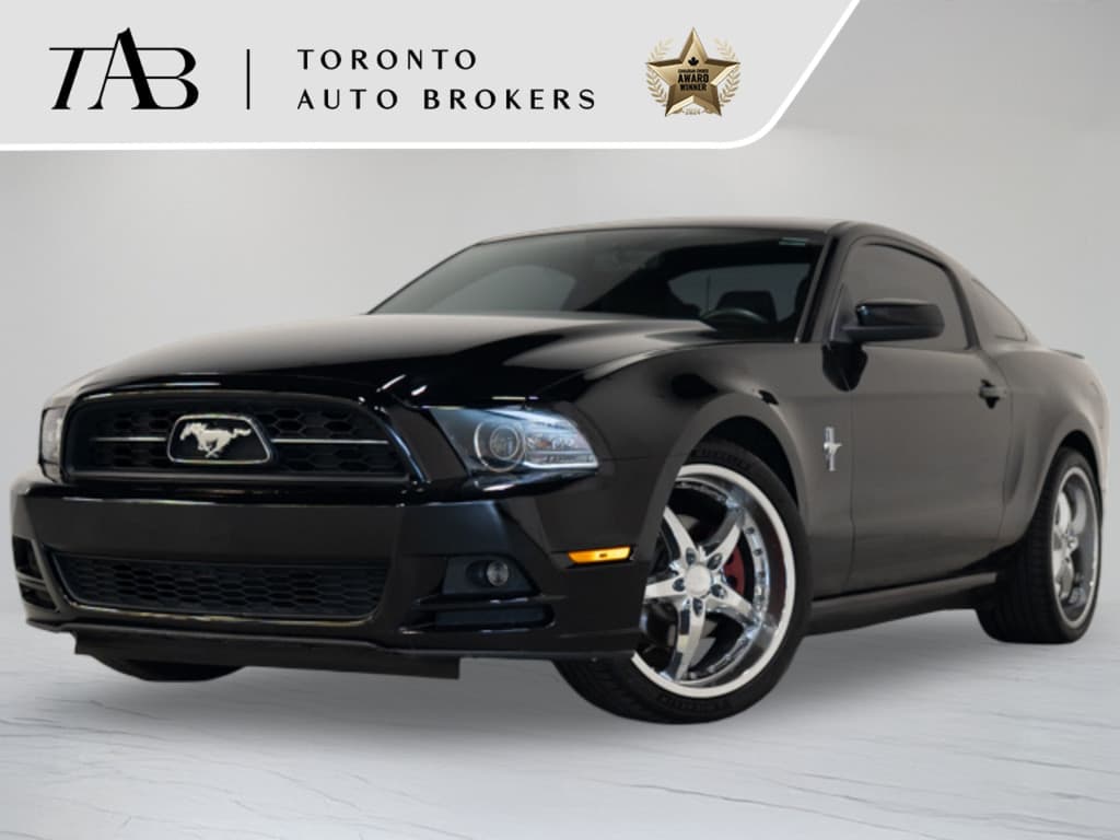 2014 Ford Mustang V6   MANUAL