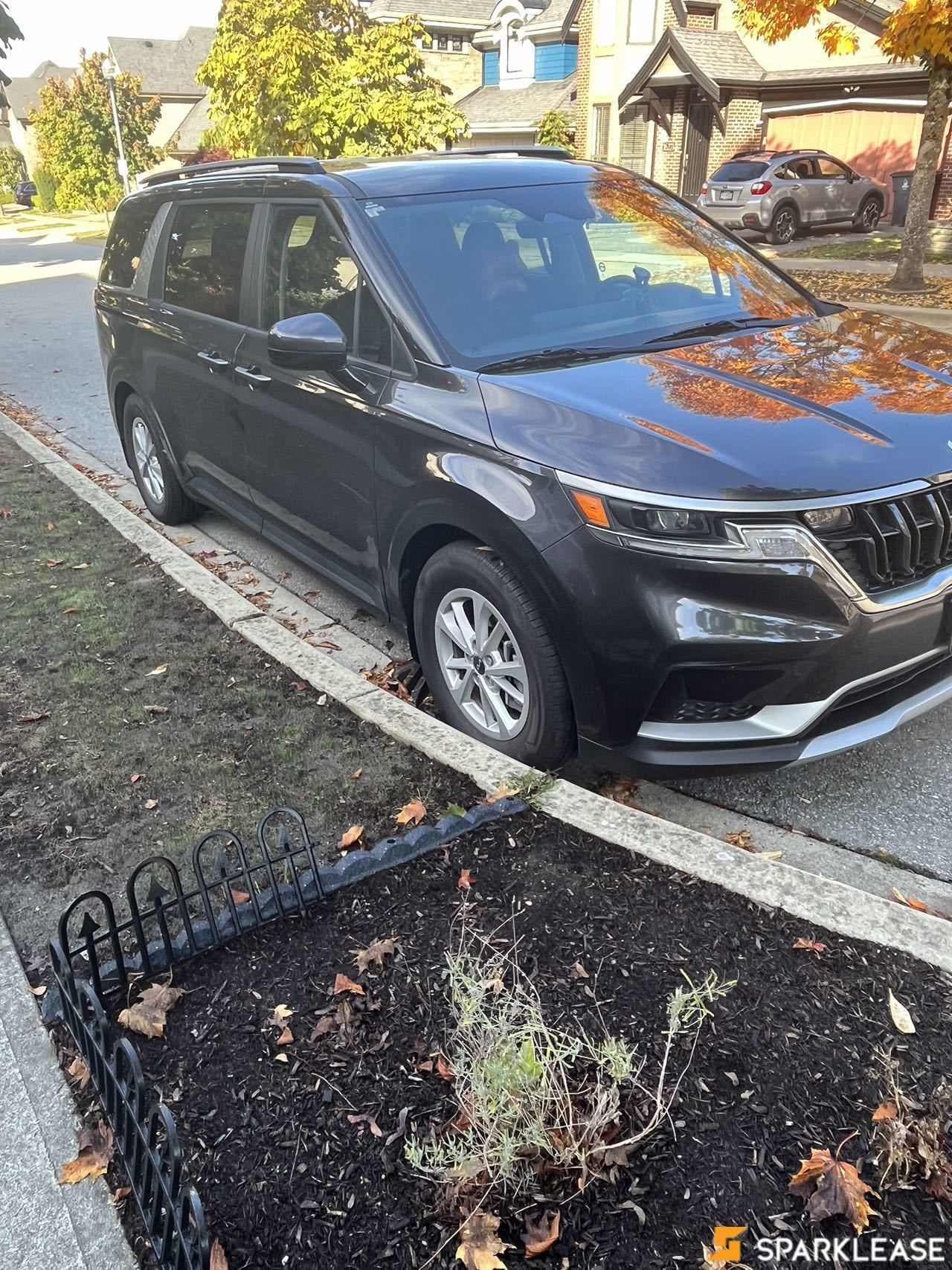 2023 Kia Carnival LX FWD