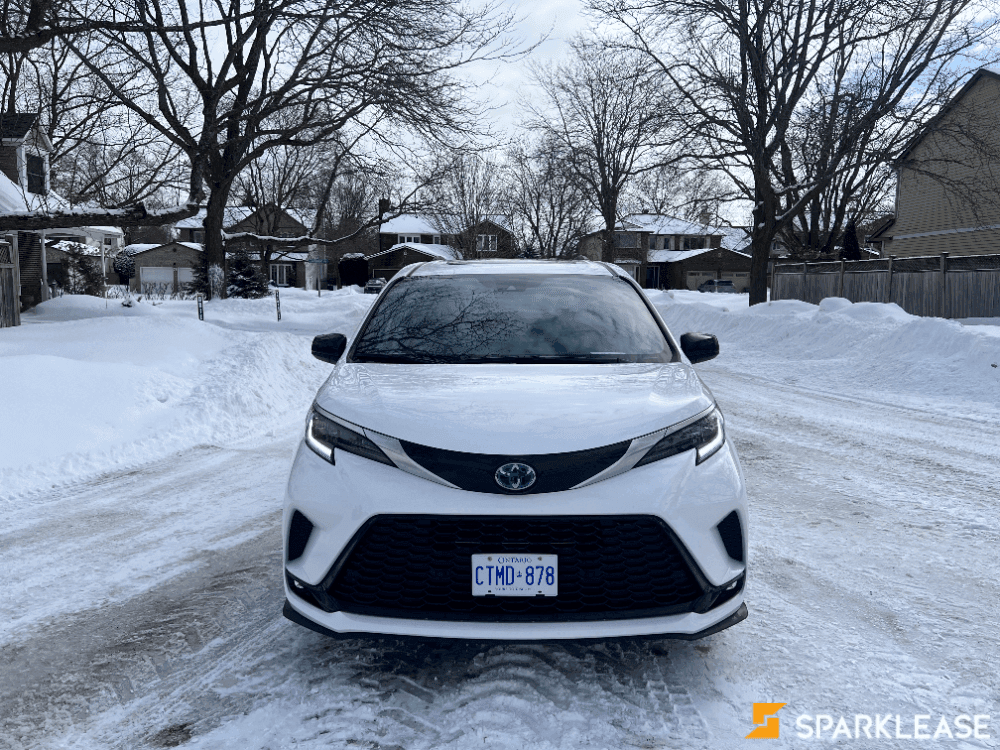 2021 Toyota Sienna XSE FWD 