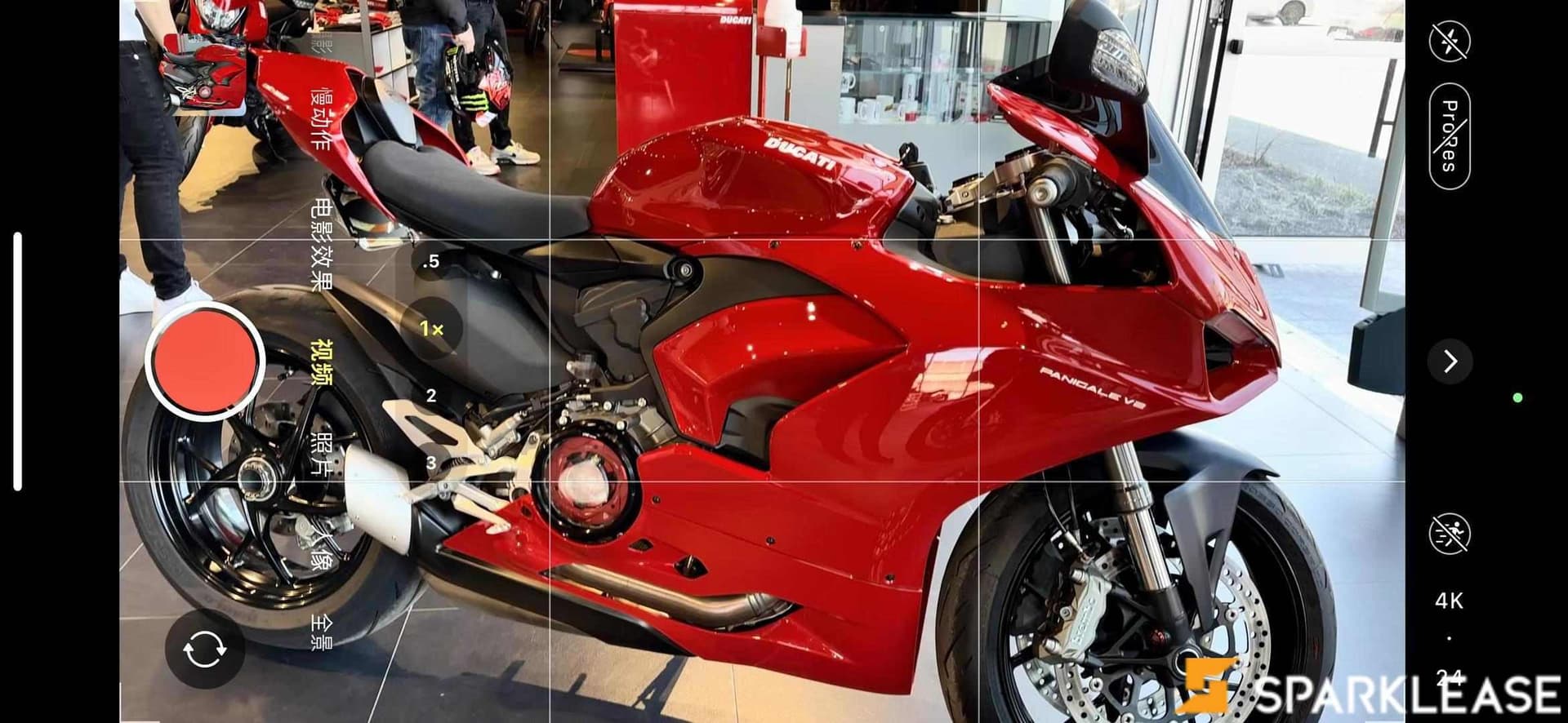 2021 Ducati V2