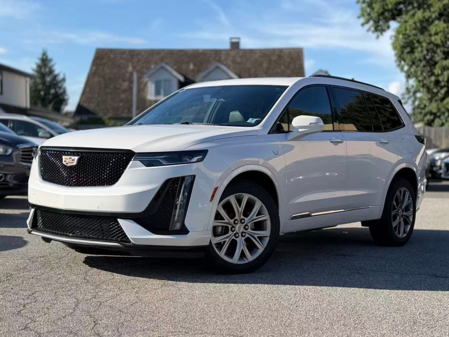 2020 Cadillac XT6 Sport. 7 SEATER. RUNS GREAT.