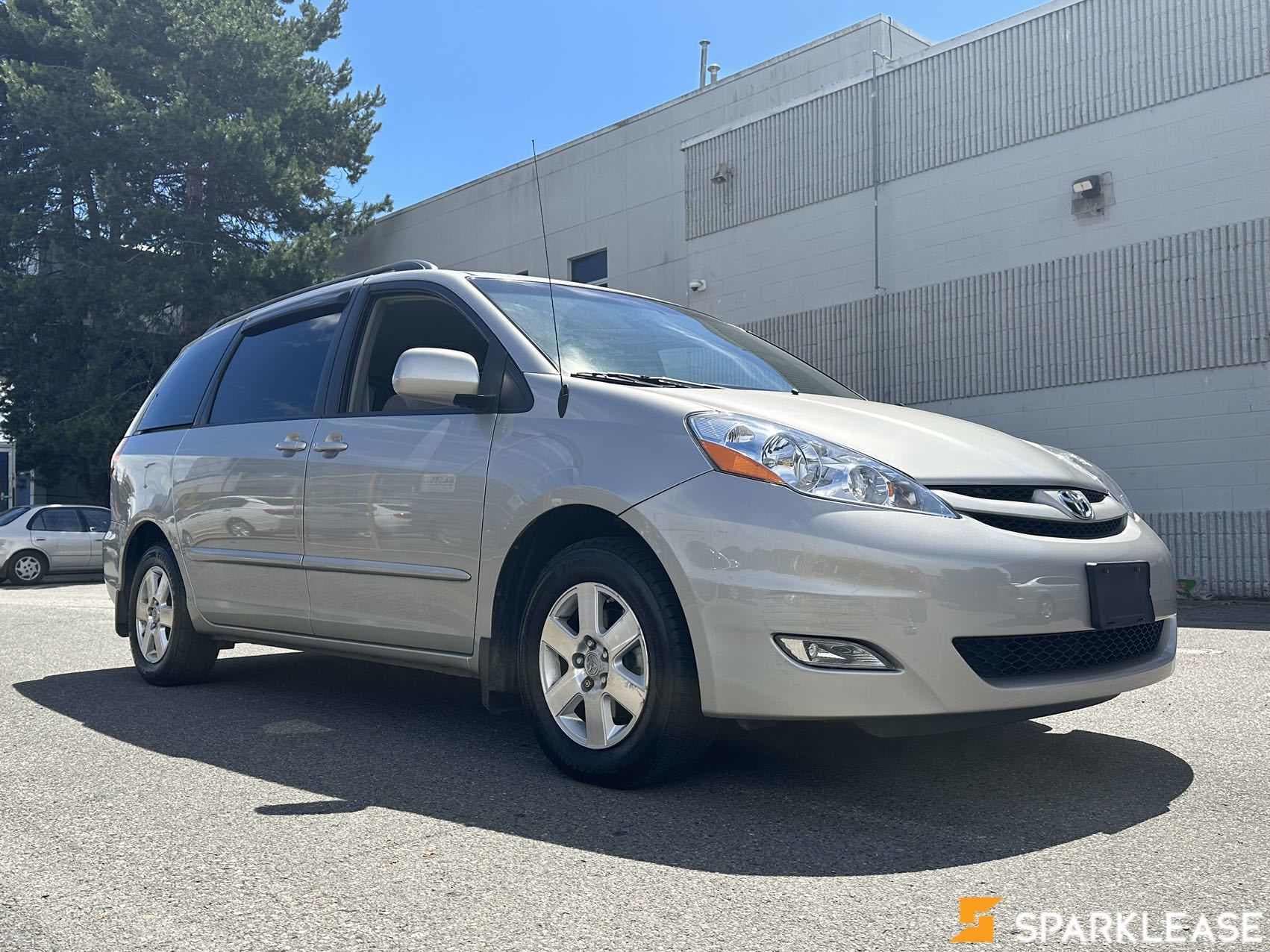2007 Toyota  Sienna  5dr LE 7-Passenger 2WD 