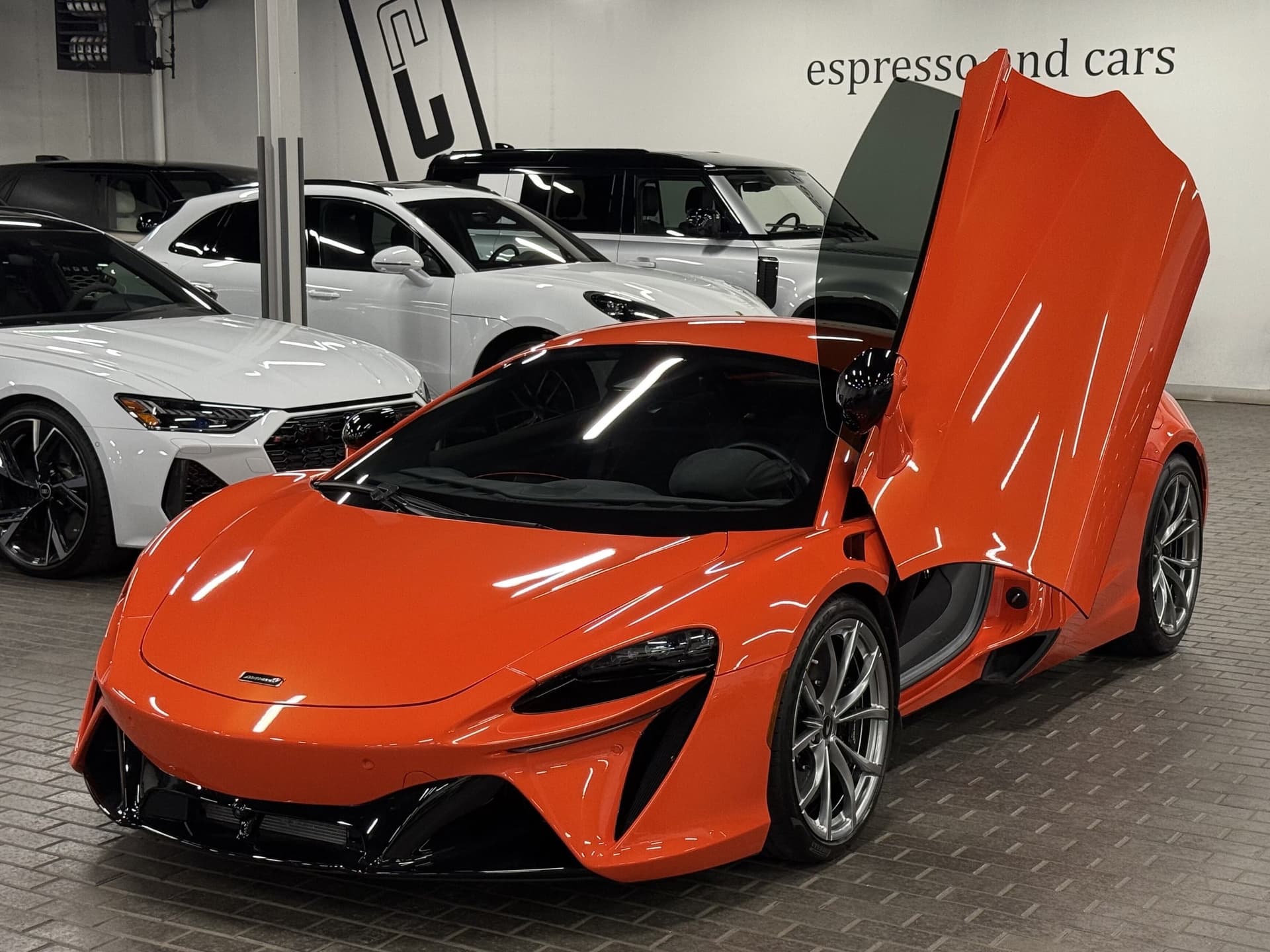 2023 McLaren Artura Coupe