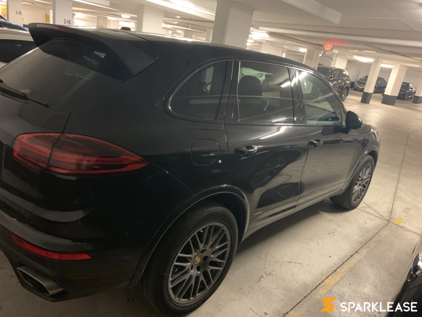 2017 Porsche Cayenne Platinum Edition