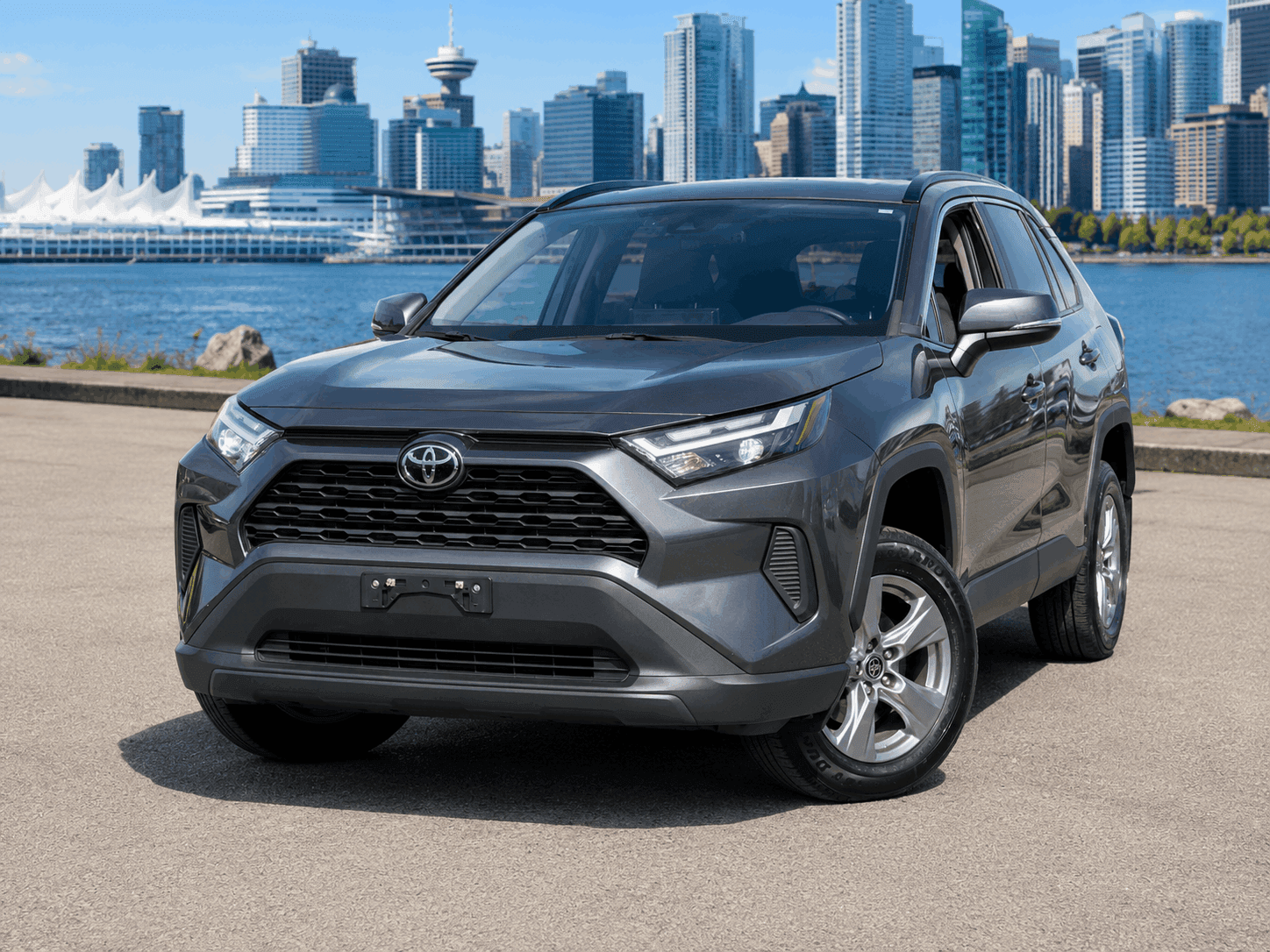 2022 Toyota RAV4 XLE AWD/ CLEAN TITLE/ BC LOCAL