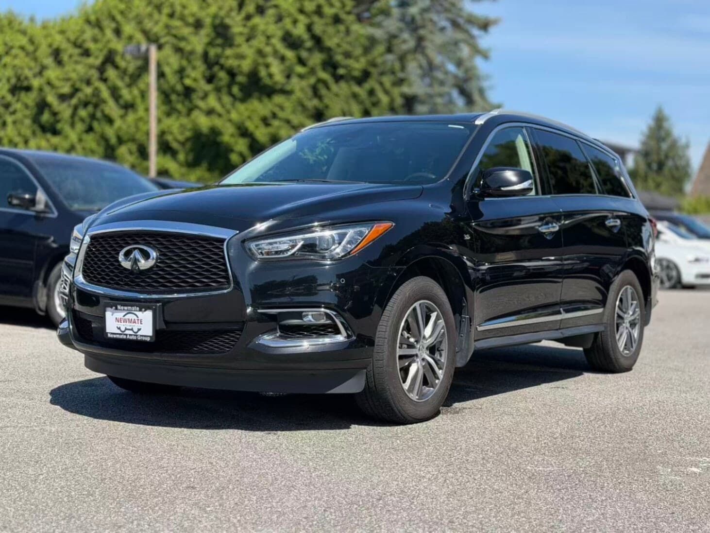 2020 Infiniti QX60 PURE. SERVICE DONE. LOW KILOMETRES.