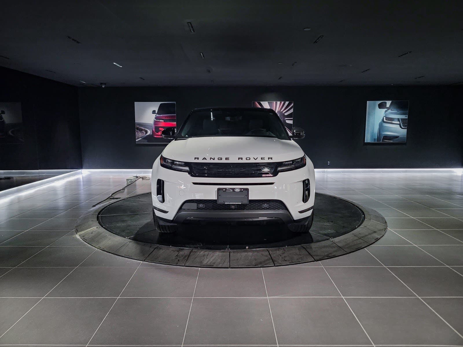 2026 Land Rover Range Rover Evoque S