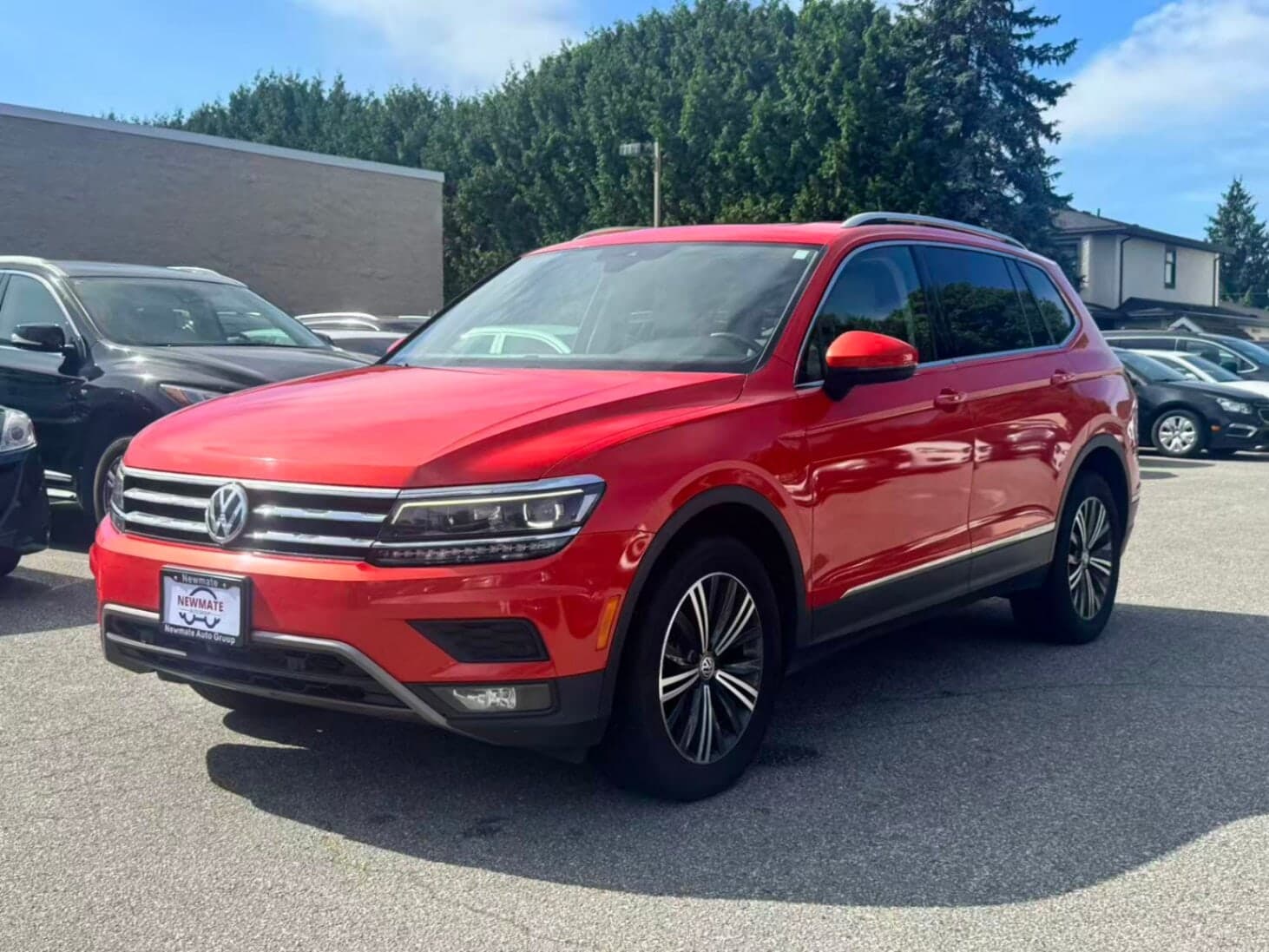2018 Volkswagen Tiguan Highline 4MOTION. ONE OWNER. BC LOCAL VEHICLE.