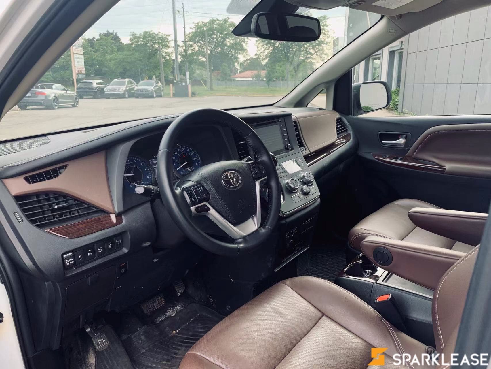 2019 Toyota Sienna XLE