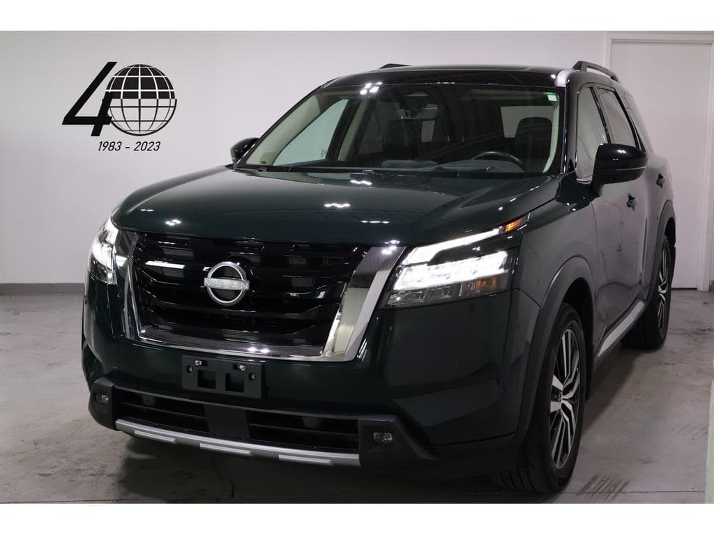 2023 Nissan Pathfinder Platinum
