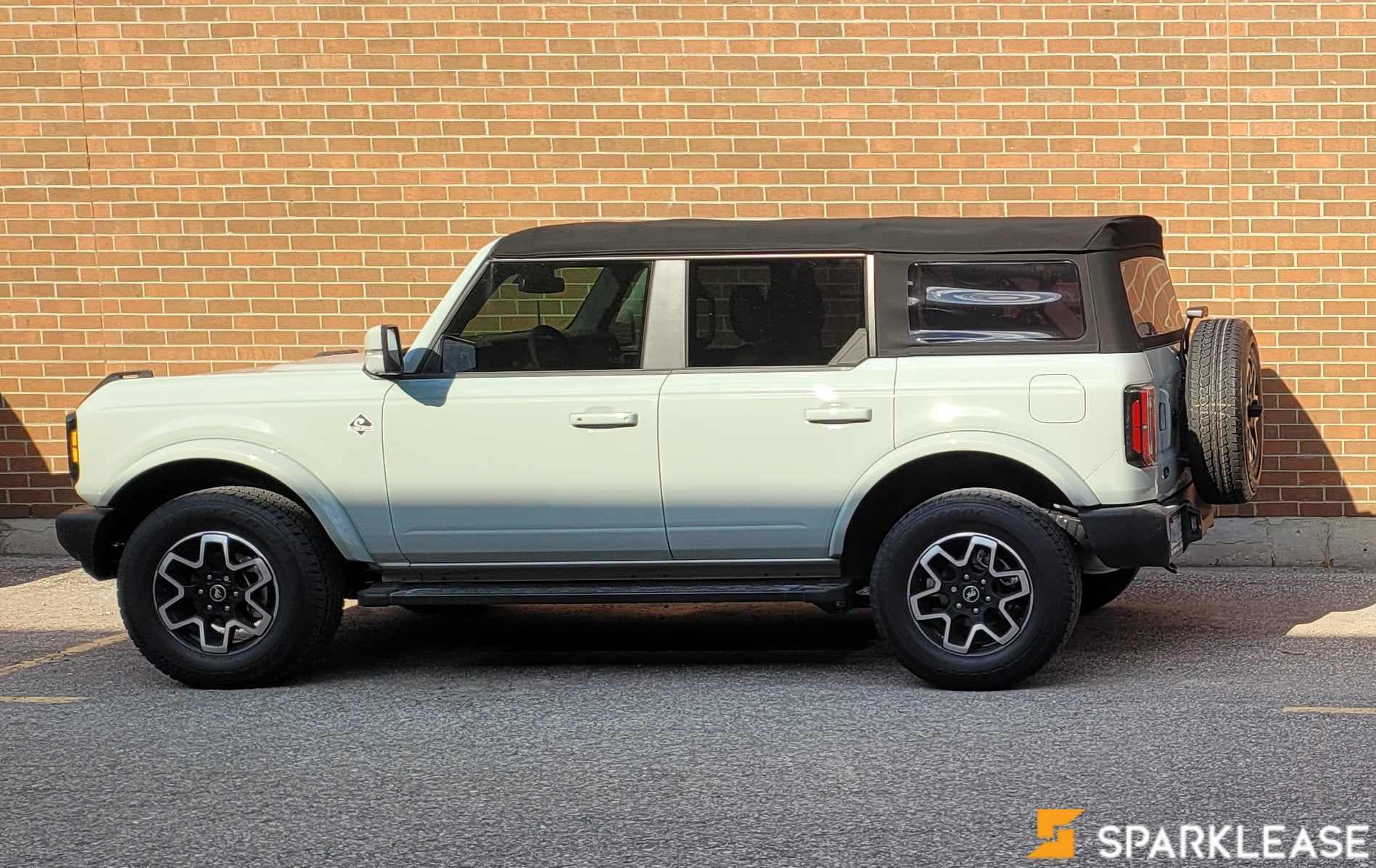2022 Ford Bronco Outer Banks 4 Door Advanced 4x4