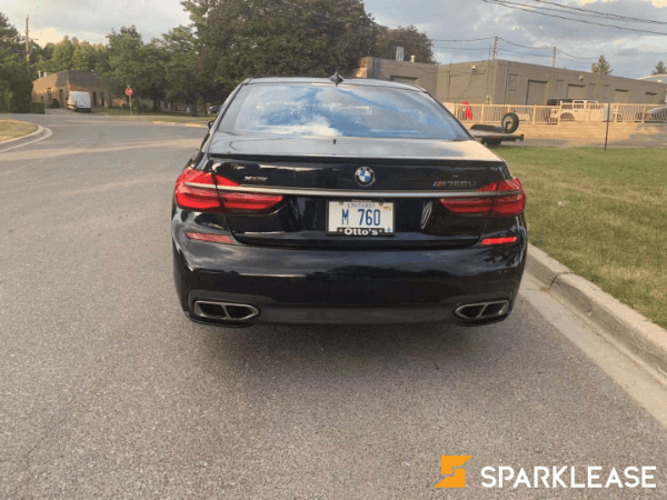 2018 BMW M760i