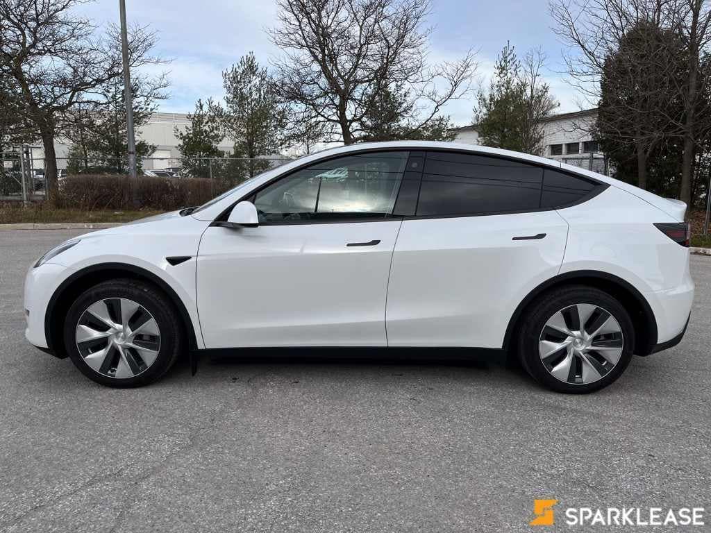 2023 Tesla  Model Y  Long Range AWD 