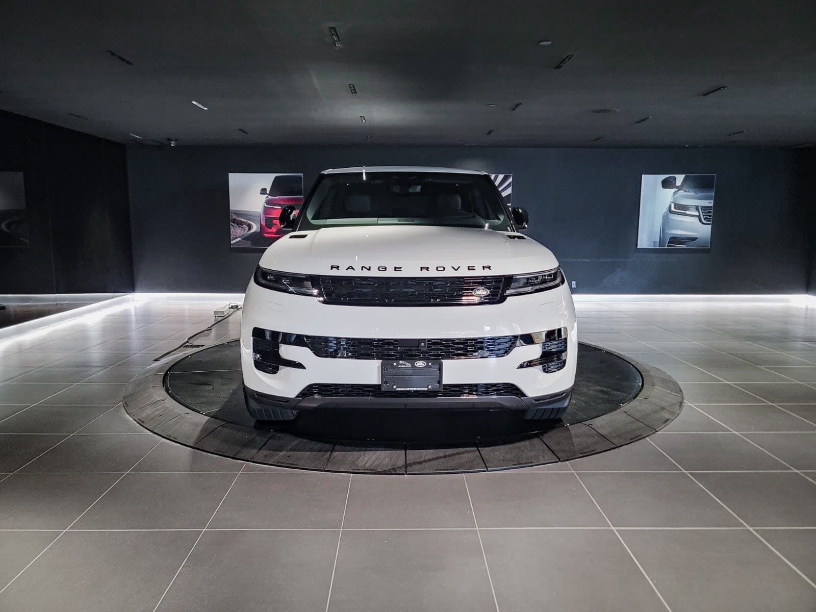 2026 Land Rover Range Rover Sport S