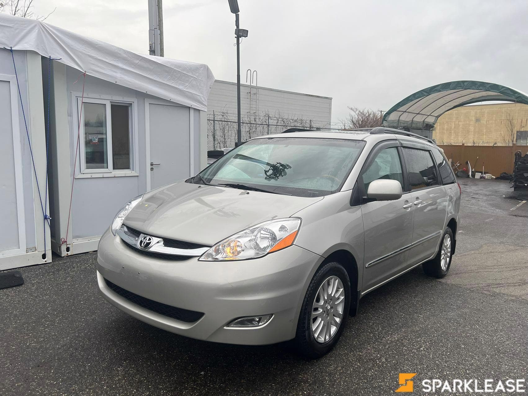 2007 Toyota  Sienna  5dr CE 7-Passenger AWD 
