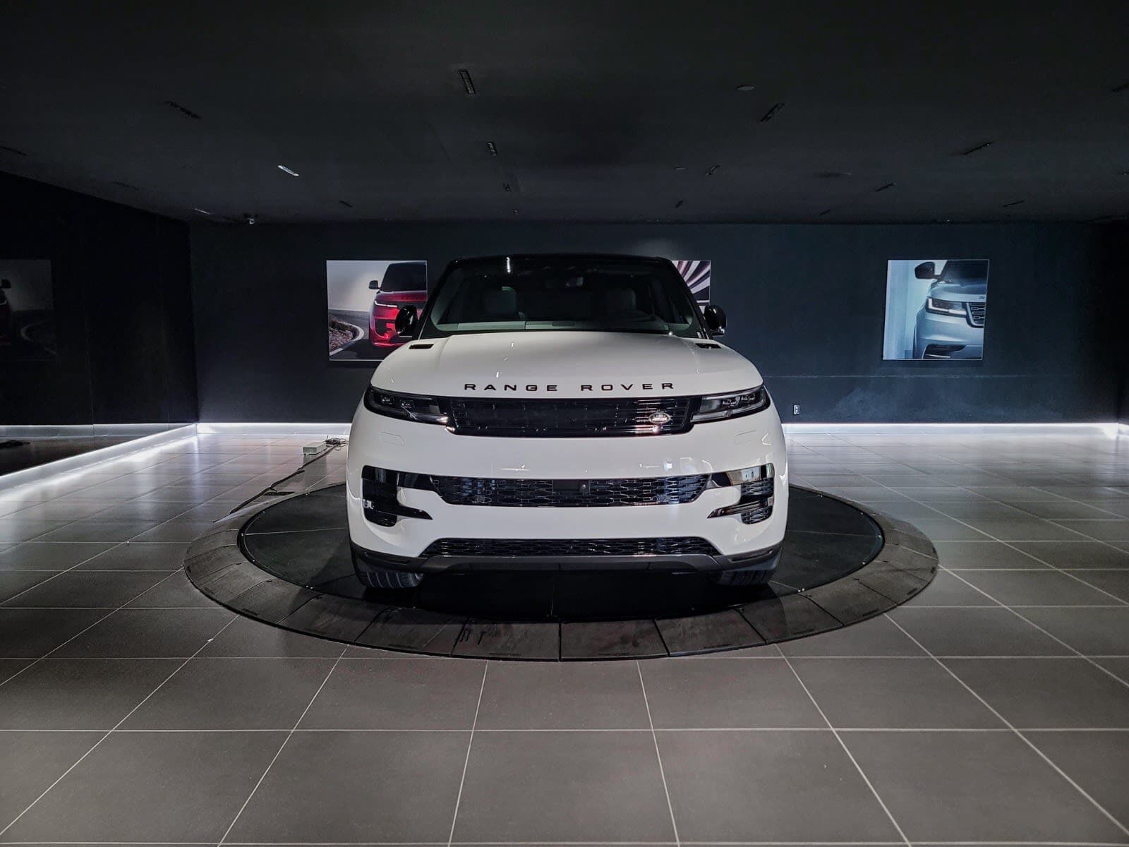 2026 Land Rover Range Rover Sport S
