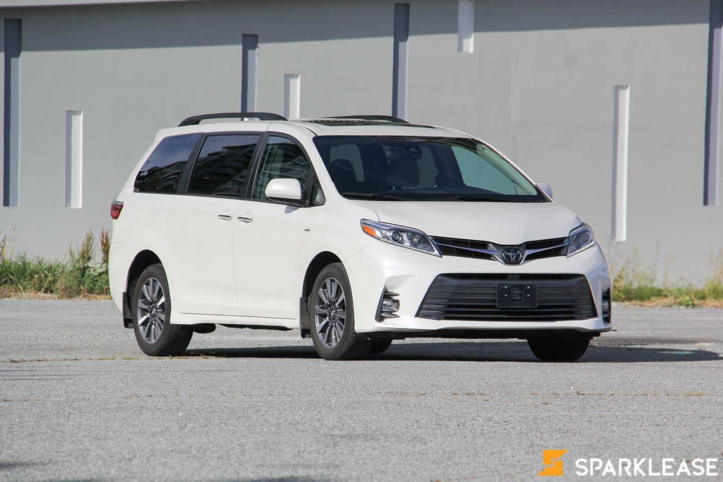 2018 Toyota Sienna XLE 7-Passenger AWD