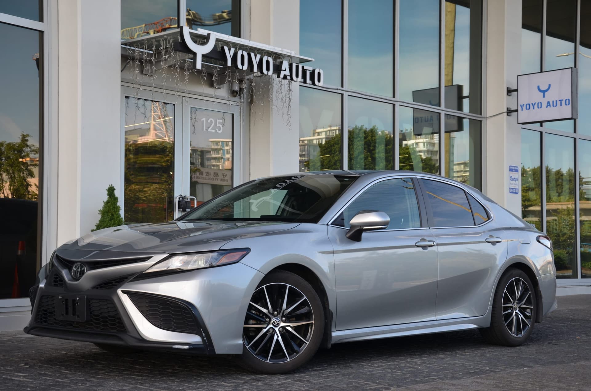 2021 Toyota Camry SE Auto AWD