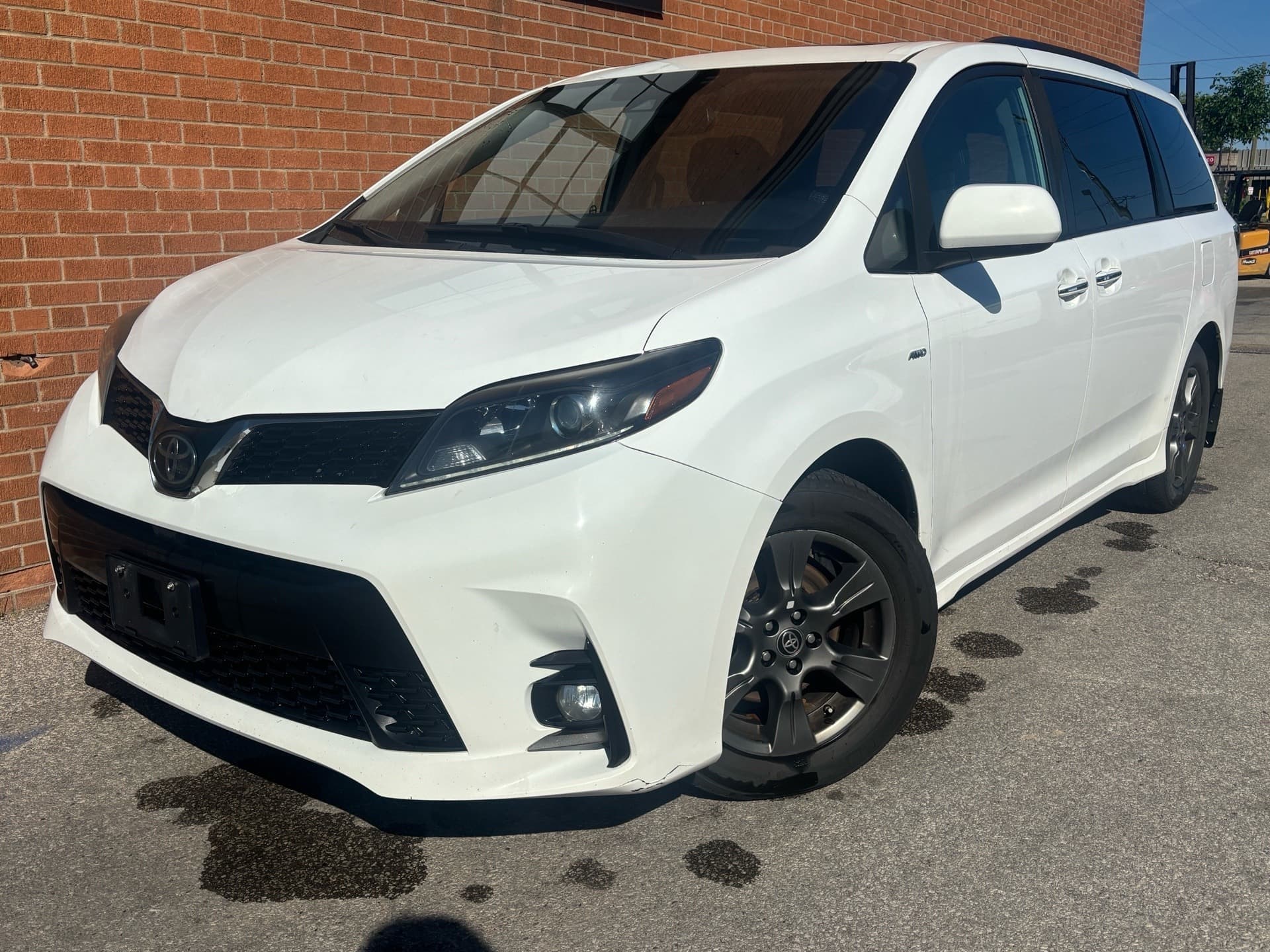 2020 Toyota Sienna SE 7-Passenger AWD