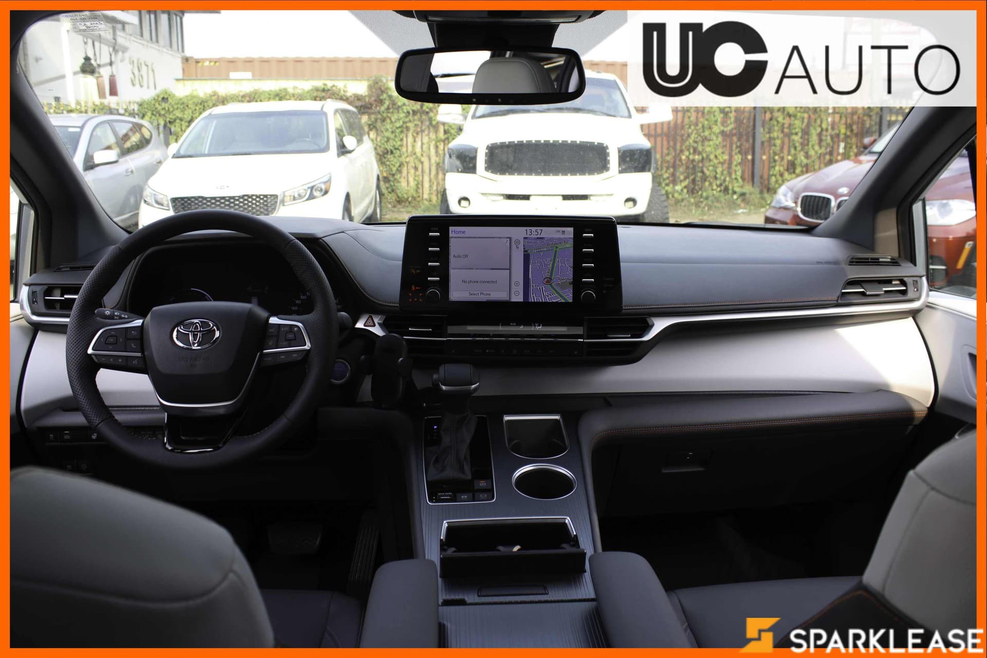 2022 Toyota Sienna LE 8-Passenger FWD
