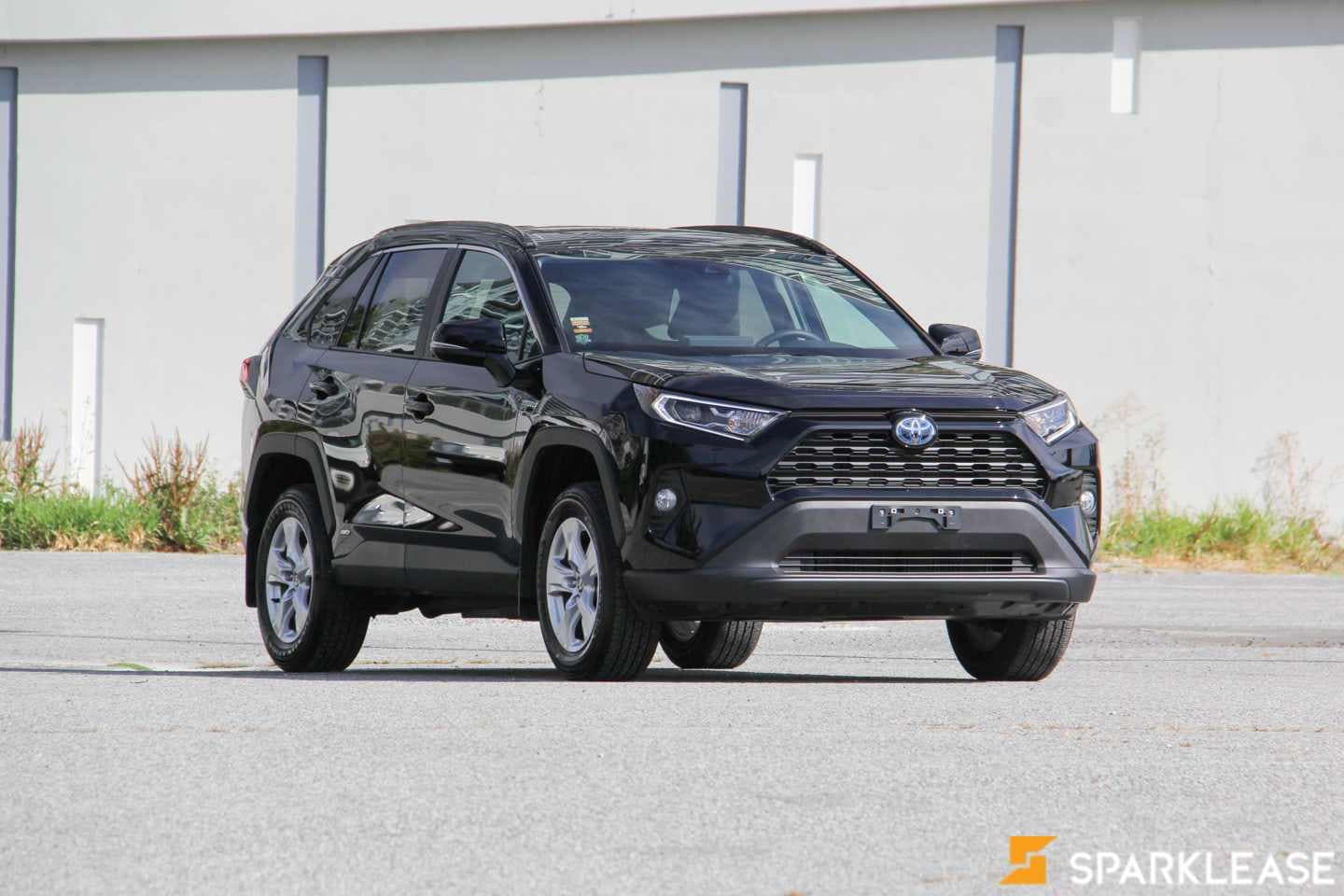 2021 Toyota  RAV4  Hybrid XLE AWD 