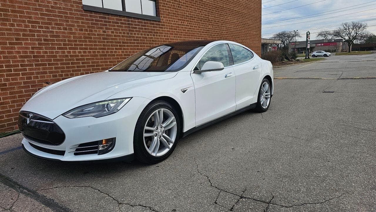 2014 Tesla Model S 85